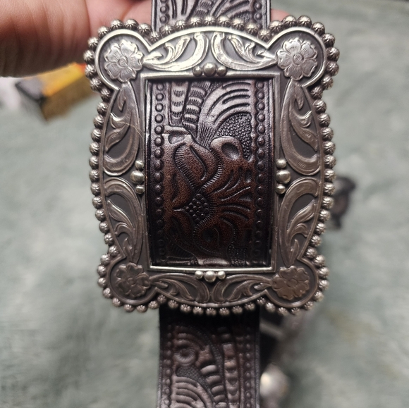 New Nocona Brown Embossed Leather Belt W/ 7 Silver Conchos Belt Size Large